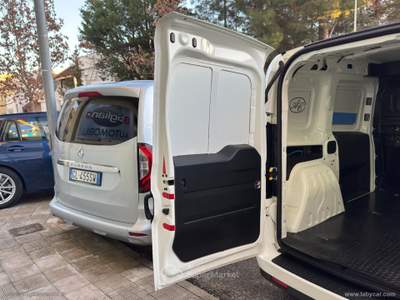 Fiat Doblò Doblò 1.6 MJT 105CV CH1 Cargo Lounge 3 POSTI Bianco usata Bernalda