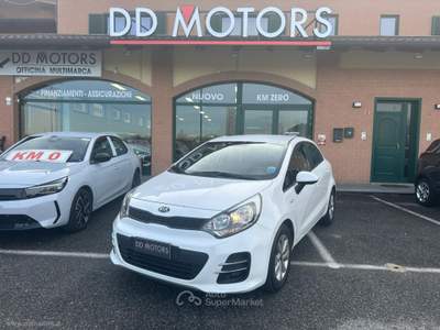 Kia Rio Rio 1.1 CRDi 5p. Cool *NEOPATENTATI* Bianco usata Villanova Canavese