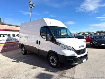Iveco Daily DAILY 35S 2.3 PM-TM 3 POSTI Bianco usata Bari