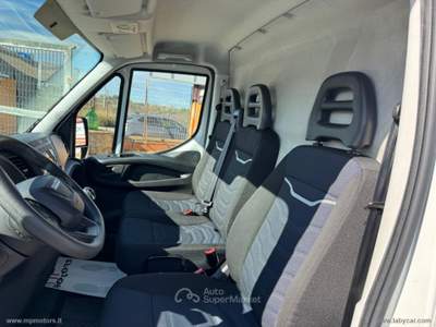 Iveco Daily DAILY 35S 2.3 PM-TM 3 POSTI Bianco usata Bari