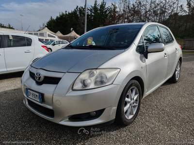 Toyota Auris Auris 2.0 D-4D 5p. Sol MY 08 Grigio usata Gibellina
