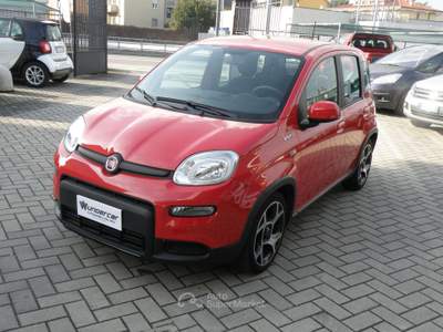 Fiat Panda Panda III 2021 1.0 firefly hybrid Sport s Rosso usata Treviglio