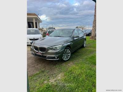 BMW Serie 5 Gran Turismo 520d 520d Gran Turismo Luxury Grigio usata NOVOLI