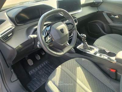 Peugeot 2008 1.2 100cv Allure Grigio usata Monopoli