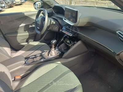 Peugeot 2008 1.2 100cv Allure Grigio usata Monopoli