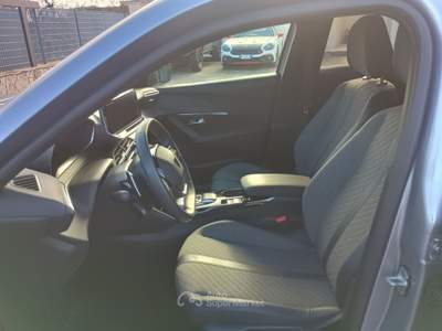 Peugeot 2008 1.2 130cv EAT8 Allure Grigio usata Monopoli