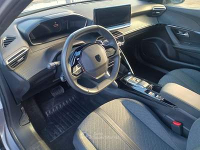 Peugeot 2008 1.2 130cv EAT8 Allure Grigio usata Monopoli