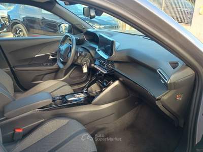 Peugeot 2008 1.2 130cv EAT8 Allure Grigio usata Monopoli