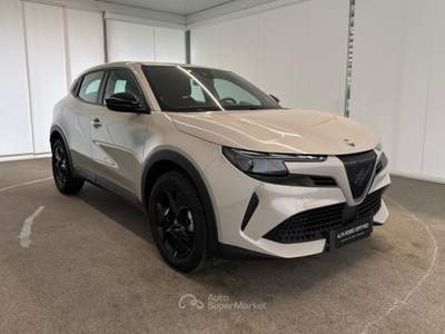 Alfa Romeo Junior 1.2 136CV Hybrid eDCT6 ibrida Beige usata Napoli