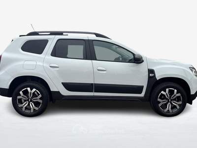 Dacia Duster II 2021 1.5 blue dci Journey UP 4x2 115cv Bianco usata Albignasego