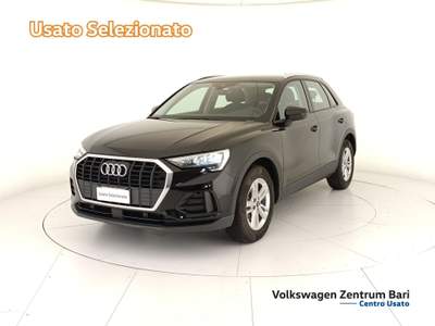 Audi Q3 35 2.0 tdi business advanced s-tronic Nero usata Bari