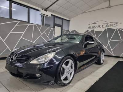 Mercedes-Benz SLK Allestimento AMG Nero usata larciano