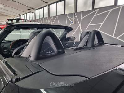 Mercedes-Benz SLK Allestimento AMG Nero usata larciano