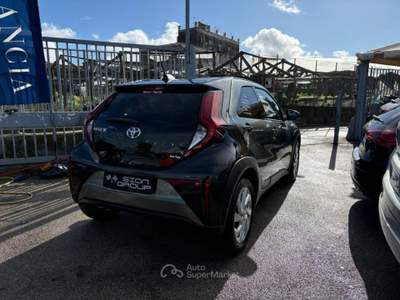 Toyota Aygo 1.0 Lounge 72cv s-cvt Verde usata Ercolano