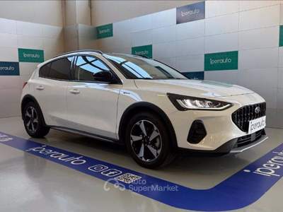 Ford Focus Active 1.0 ecoboost hybrid 125cv NUOVO MODELLO Bianco usata Bergamo