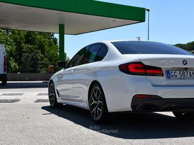 BMW Serie 5 520d BMW Baureihe 5 Lim. 520d Msport Bianco usata TELESE TERME