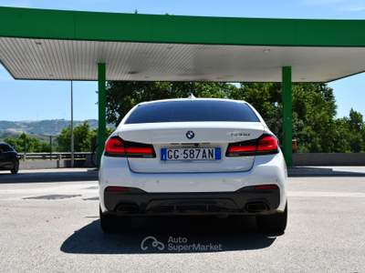 BMW Serie 5 520d BMW Baureihe 5 Lim. 520d Msport Bianco usata TELESE TERME