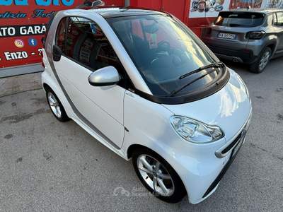 Smart ForTwo CDI 54cv coupé - 2013 Bianco usata Giugliano in Campania