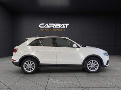 Audi Q3 Q3 2.0 TDI 120 CV S tronic Bianco usata Pompei