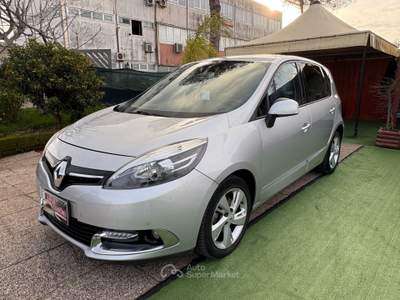 Renault Scénic Scenic XMod 1.5 dCi 110CV limited Argento usata Pomezia