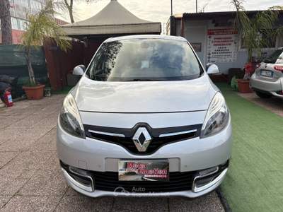 Renault Scénic Scenic XMod 1.5 dCi 110CV limited Argento usata Pomezia