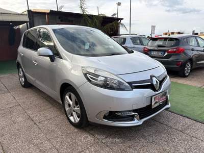 Renault Scénic Scenic XMod 1.5 dCi 110CV limited Argento usata Pomezia
