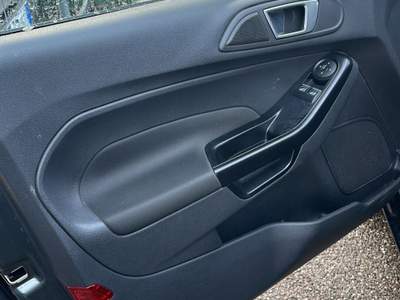 Ford Fiesta 5 porte Titanium Grigio usata Torino