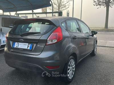 Ford Fiesta 5 porte Titanium Grigio usata Torino