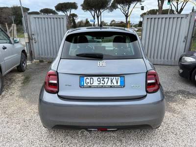 Fiat 500 500e Berlina 42 kWh Passion Grigio usata Roma