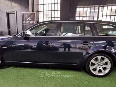 BMW Serie 5 530xd 530 530xd Touring Futura 4X4 Blu/Azzurro usata Torino