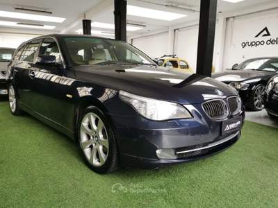 BMW Serie 5 530xd 530 530xd Touring Futura 4X4 Blu/Azzurro usata Torino