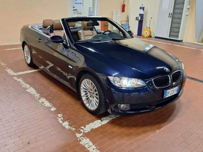 BMW Serie 3 320i 320 320i cat Cabrio Futura Blu/Azzurro usata Piacenza