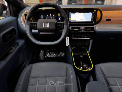 Fiat Grande Panda 1.2 Hybrid 110 CV S&S La Prima, Winter pack, Km0 Blu/Azzurro usata Roseto degli Abruzzi
