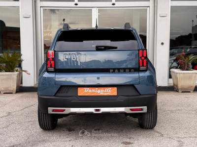 Fiat Grande Panda 1.2 Hybrid 110 CV S&S La Prima, Winter pack, Km0 Blu/Azzurro usata Roseto degli Abruzzi