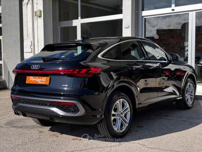 Audi Q5 SPB TDI quattro S tronic line, Aziendale estera Nero usata Roseto degli Abruzzi