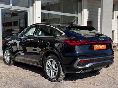 Audi Q5 SPB TDI quattro S tronic line, Aziendale estera Nero usata Roseto degli Abruzzi