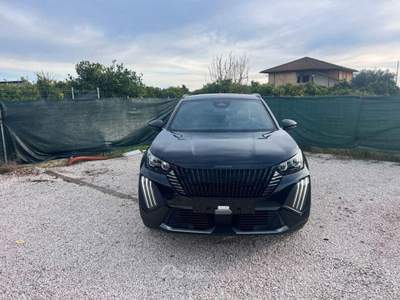 Peugeot 2008 S&S Allure usata Minturno