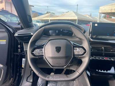 Peugeot 2008 S&S Allure usata Minturno