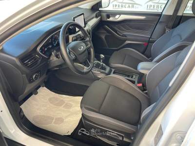 Ford Focus EcoBlue 120 CV SW ST-Line Bianco usata Acerra