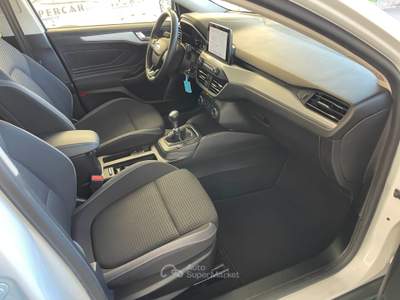 Ford Focus EcoBlue 120 CV SW ST-Line Bianco usata Acerra
