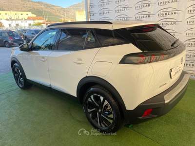 Peugeot 2008 S&S GT Bianco usata Acerra