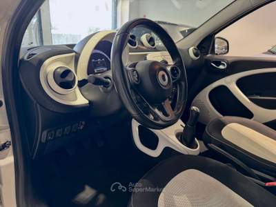 Smart ForFour 70 1.0 Passion Bianco usata AGROPOLI