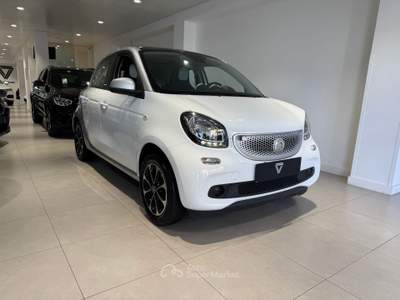 Smart ForFour 70 1.0 Passion Bianco usata AGROPOLI
