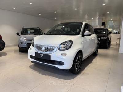 Smart ForFour 70 1.0 Passion Bianco usata AGROPOLI