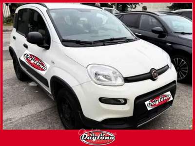 Fiat Panda 4X4 0.9 t.air t. Wild Bianco usata Roma