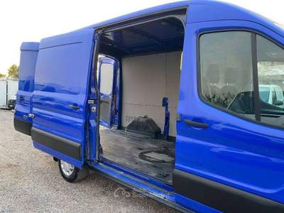 Ford Transit 290 2.0 tdci MHEV 130cv trend L2H2 E6.2 Blu/Azzurro usata Roma