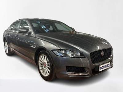 Jaguar XF 2.0 D 180 CV aut. Prestige Grigio usata Cagliari