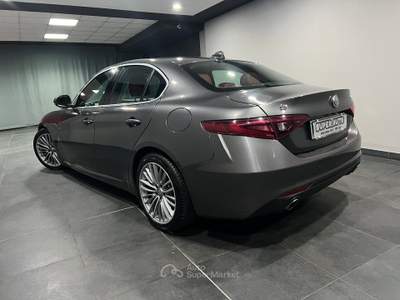 Alfa Romeo Giulia 2.2 Turbodiesel 180 CV AT8 Q2 Super Grigio usata Atena lucana