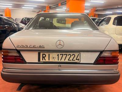 Mercedes-Benz Classe E UTILITARIA ISCRITTA ASI CON 222.706 km  CE 200 16 V Argento usata Roma