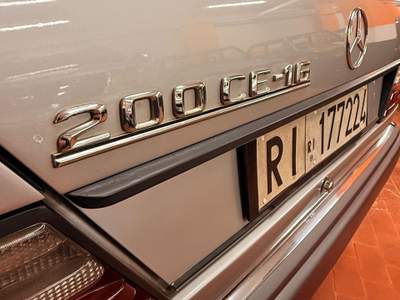 Mercedes-Benz Classe E UTILITARIA ISCRITTA ASI CON 222.706 km  CE 200 16 V Argento usata Roma